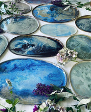 Load image into Gallery viewer, Ceramic Academy : Learn how to glaze Abalone Pieces