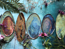 Load image into Gallery viewer, Ceramic Academy : Learn how to glaze Abalone Pieces