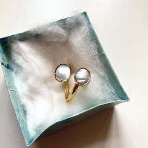 White Shell Golden Ring