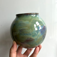 Load image into Gallery viewer, Meadow Stoneware Vase