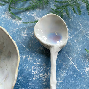 Ceramic Academy : Learn how to make small bowls and spoons using only your hands